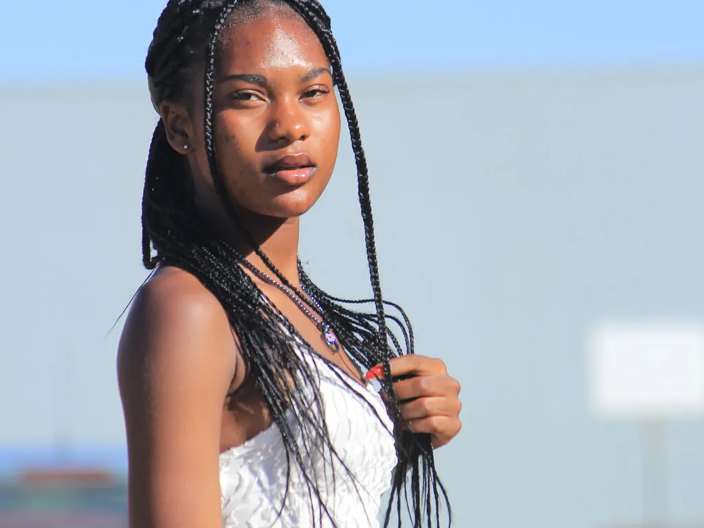 BellzRosee – webcam model profile photo