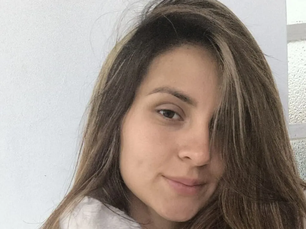 DanaRoman's Thumb Image