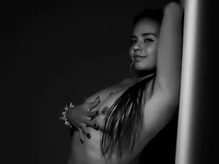 ArielleWilde's Thumb Image