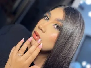 EsmeraldaMendoza's Thumb Image