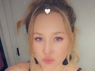 JuicyLenaBabyy's Thumb Image