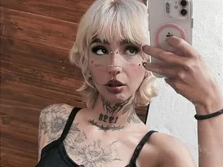 Klaire_Savage's Thumb Image