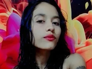 SaraHootD's Thumb Image